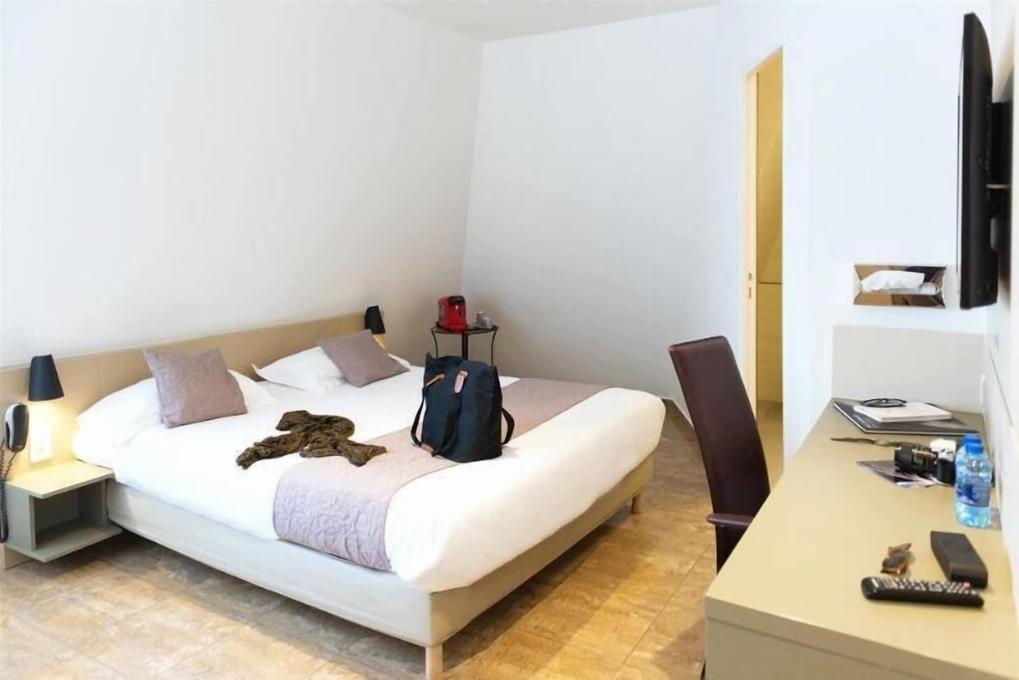 Hotel Le Saint Germain Aulnay-sous-Bois Exterior foto